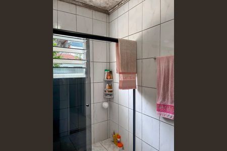Casa à venda com 85m², 3 quartos e 2 vagasBanheiro