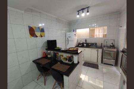 Casa à venda com 196m², 4 quartos e 2 vagasFoto 08