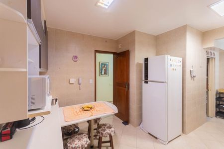 Apartamento à venda com 93m², 3 quartos e 2 vagasCozinha