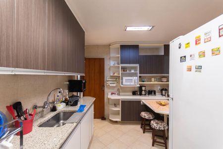 Apartamento à venda com 93m², 3 quartos e 2 vagasCozinha