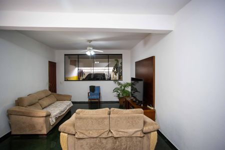 Sala de TV Casa 1 de casa à venda com 5 quartos, 250m² em Jardim das Laranjeiras (zona Sul), Diadema