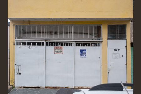 Casa para alugar com 250m², 5 quartos e 1 vagaFachada