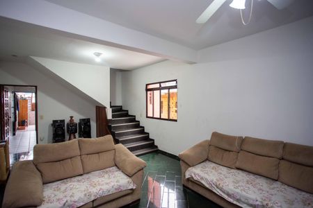 Sala de TV Casa 1 de casa à venda com 5 quartos, 250m² em Jardim das Laranjeiras (zona Sul), Diadema