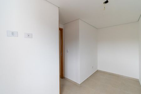 Quarto 1 de apartamento para alugar com 2 quartos, 36m² em Vila Charlote, São Paulo