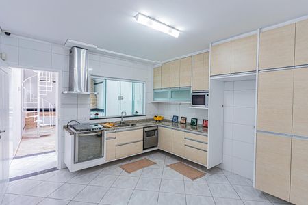 Casa à venda com 186m², 3 quartos e 2 vagasCozinha