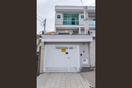 Casa à venda com 186m², 3 quartos e 2 vagasFachada