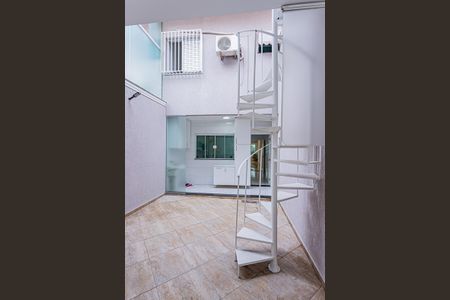 Casa à venda com 186m², 3 quartos e 2 vagasQuintal e churrasqueira