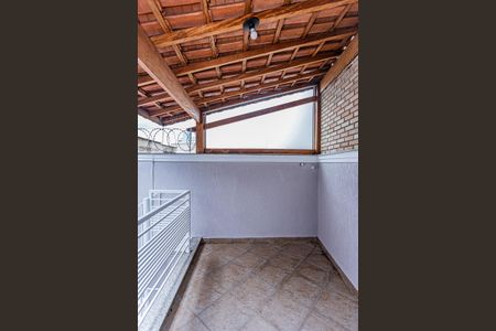 Casa à venda com 186m², 3 quartos e 2 vagasTerraço