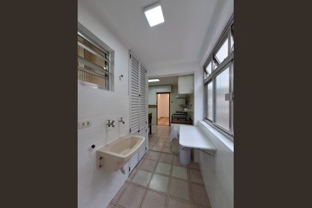 Apartamento à venda com 66m², 2 quartos e 1 vagaÁrea de Serviço