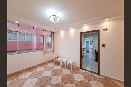 Apartamento à venda com 66m², 2 quartos e 1 vagaSala