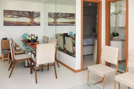 Apartamento para alugar com 85m², 2 quartos e 2 vagasSala