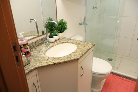 Apartamento para alugar com 85m², 2 quartos e 2 vagasBanheiro Social