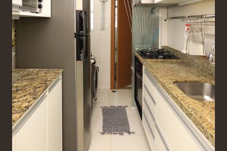 Apartamento para alugar com 120m², 2 quartos e 2 vagasCozinha