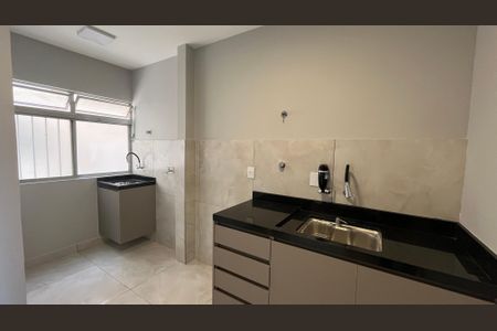 Apartamento à venda com 2 quartos, 74m² em Taquaral, Campinas