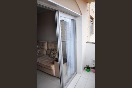 Apartamento à venda com 69m², 2 quartos e sem vagaDetalhe - Varanda da Sala e Sala de Jantar