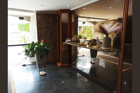 Apartamento à venda com 69m², 2 quartos e sem vagaHall de entrada