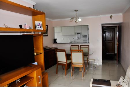 Apartamento à venda com 69m², 2 quartos e sem vagaDetalhe - Sala e Sala de Jantar