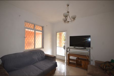 Sala de casa para alugar com 2 quartos, 325m² em Vila Valqueire, Rio de Janeiro