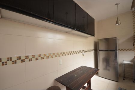 Casa para alugar com 325m², 2 quartos e 3 vagasCozinha e Área de Serviço