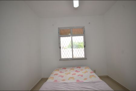 Quarto1 de casa para alugar com 2 quartos, 325m² em Vila Valqueire, Rio de Janeiro