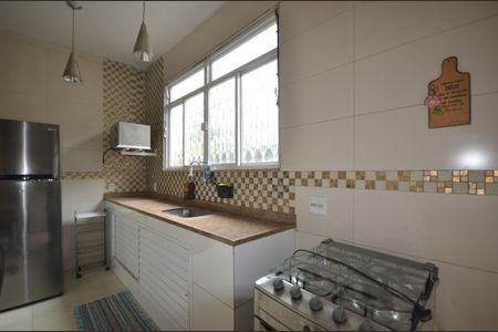 Casa para alugar com 325m², 2 quartos e 3 vagasCozinha e Área de Serviço