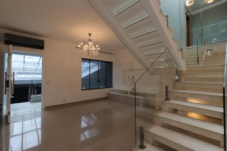 Sala de casa à venda com 3 quartos, 210m² em Parque das Nações, Santo André