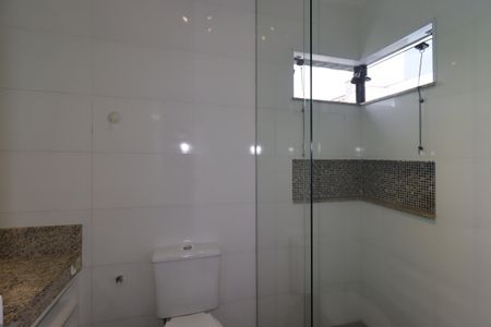 Casa à venda com 210m², 3 quartos e 4 vagasBanheiro da Suíte 1