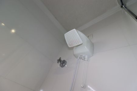 Casa à venda com 210m², 3 quartos e 4 vagasBanheiro da Suíte 1 - Chuveiro