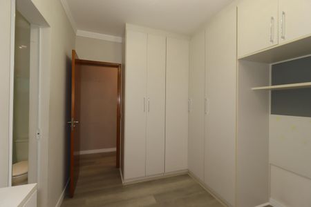 Casa à venda com 210m², 3 quartos e 4 vagasSuíte 2
