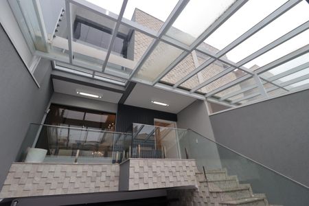 Casa à venda com 210m², 3 quartos e 4 vagasEntrada