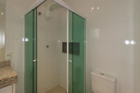 Casa à venda com 210m², 3 quartos e 4 vagasBanheiro da Suíte 2