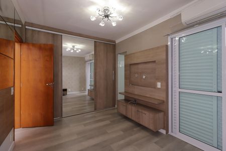 Casa à venda com 210m², 3 quartos e 4 vagasSuíte 1