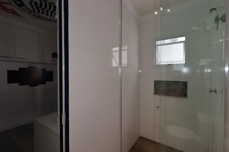 Casa à venda com 210m², 3 quartos e 4 vagasBanheiro da Suíte 3