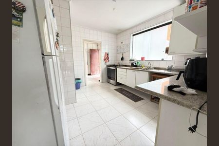 Casa à venda com 400m², 4 quartos e 4 vagas