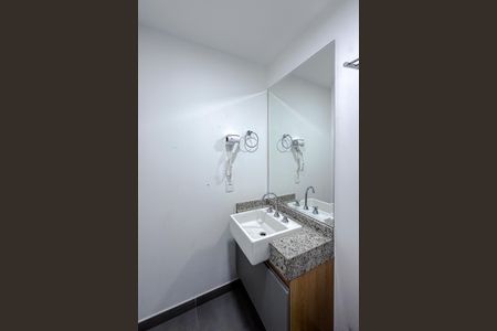 Studio para alugar com 31m², 1 quarto e sem vaga Studio para alugar com 31m², 1 quarto e sem vagaBanheiro