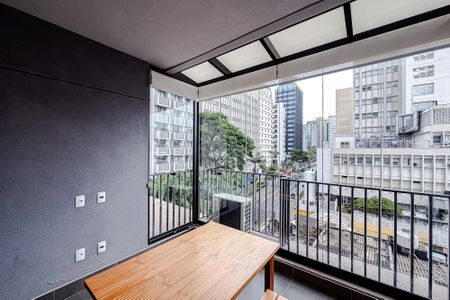 Varanda de kitnet/studio para alugar com 1 quarto, 31m² em Vila Mariana, São Paulo