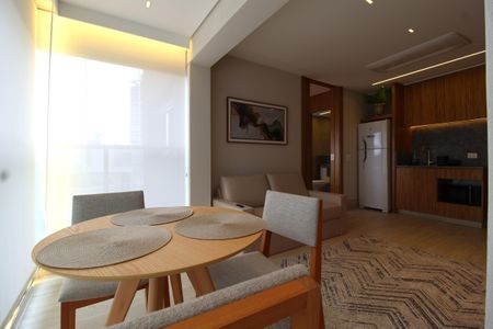 Apartamento para alugar com 36m², 1 quarto e 1 vagaSala/Cozinha