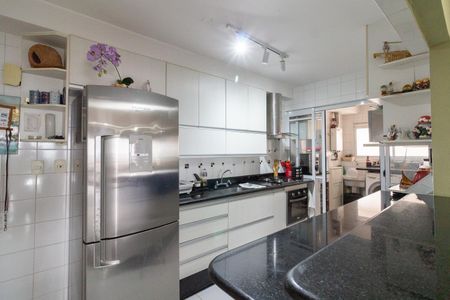 Apartamento para alugar com 104m², 2 quartos e 2 vagasCozinha