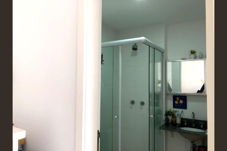 Apartamento à venda com 64m², 2 quartos e 1 vaga