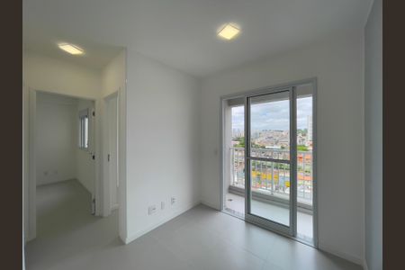 Sala e Cozinha de apartamento para alugar com 2 quartos, 44m² em Jardim Maringa, São Paulo