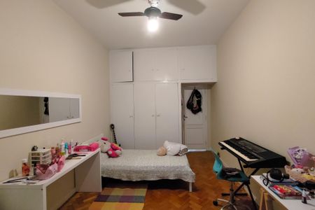 Apartamento à venda com 150m², 3 quartos e 1 vaga Apartamento à venda com 150m², 3 quartos e 1 vagaQuarto 2