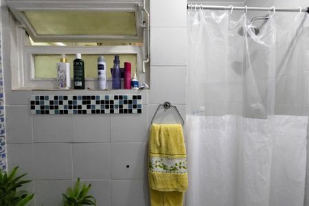 Apartamento à venda com 150m², 3 quartos e 1 vaga Apartamento à venda com 150m², 3 quartos e 1 vagaBanheiro Social
