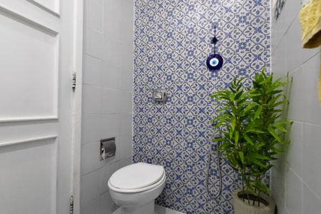 Apartamento à venda com 150m², 3 quartos e 1 vaga Apartamento à venda com 150m², 3 quartos e 1 vagaBanheiro Social