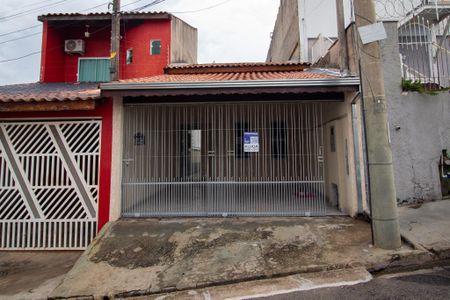 Casa para alugar com 71m², 1 quarto e 2 vagasFachada 