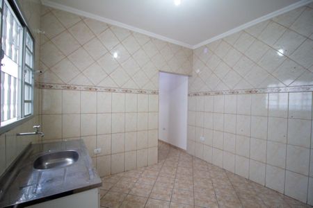 Casa para alugar com 71m², 1 quarto e 2 vagasCozinha 
