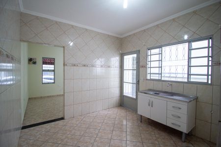 Casa para alugar com 71m², 1 quarto e 2 vagasCozinha 