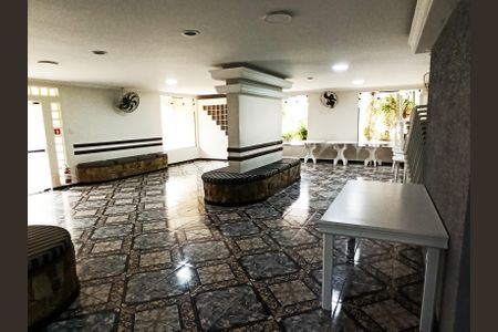 Apartamento à venda com 69m², 2 quartos e 1 vagaHall de entrada