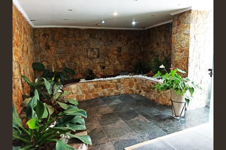 Apartamento à venda com 69m², 2 quartos e 1 vagaHall de entrada