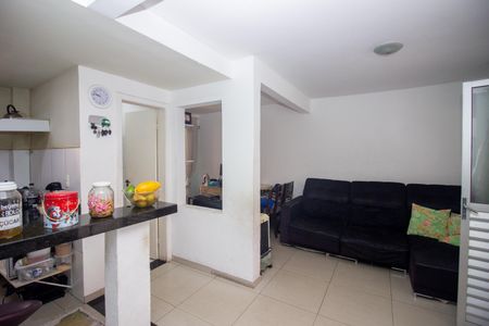 Casa de condomínio à venda com 120m², 2 quartos e 2 vagas Casa de condomínio à venda com 120m², 2 quartos e 2 vagasSala