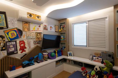 Apartamento à venda com 116m², 3 quartos e 3 vagasQuarto 2